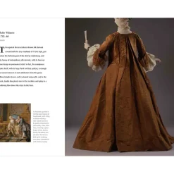 The Metropolitan Museum of Art Met Publications*100 Dresses