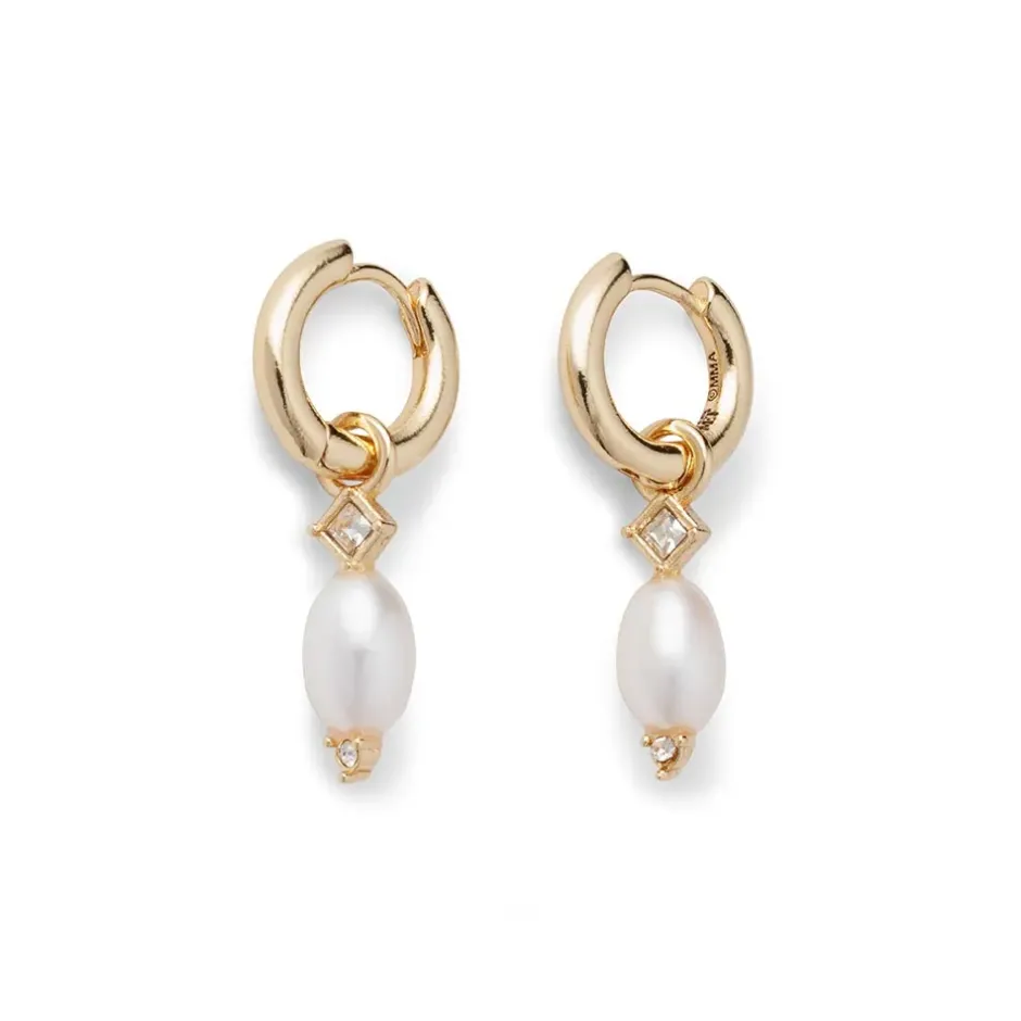 The Metropolitan Museum of Art Earrings*Royal Tudor Small Hoop Earrings With Pearls