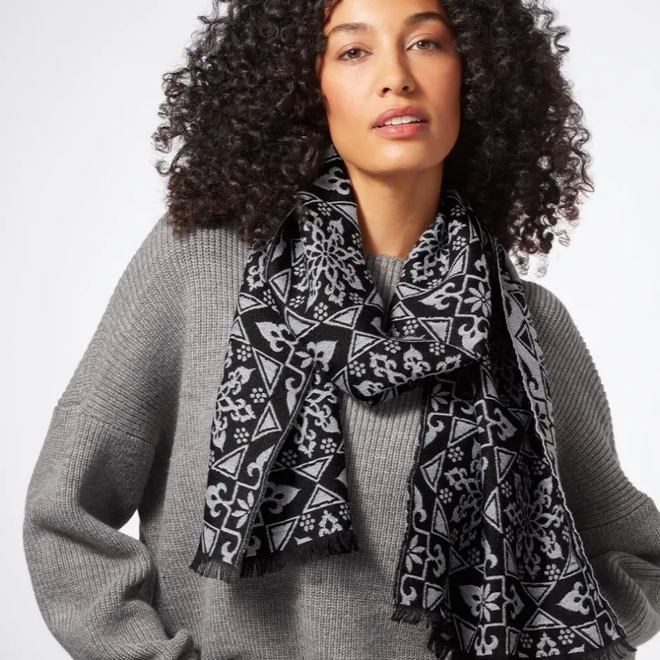 The Metropolitan Museum of Art Scarves & Wraps*Spanish Snowflake Jacquard Scarf
